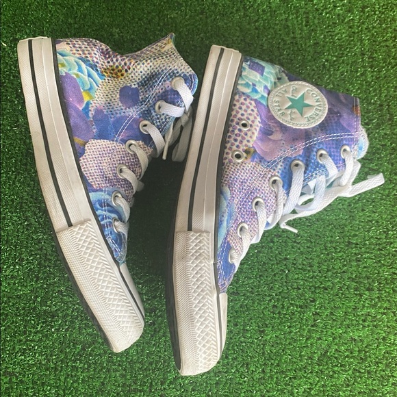 Converse Chuck Taylor All Star Hi Digital Floral Sneakers Women’s US 7 L-13 - Picture 4 of 7